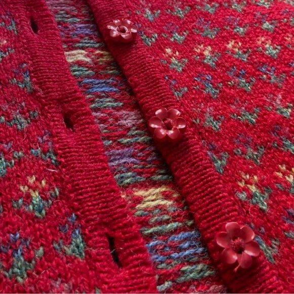 💐 Laura Ashley, Vintage Little Red Riding Hood Floral Wool Knit Jumper - Picture 9 of 16